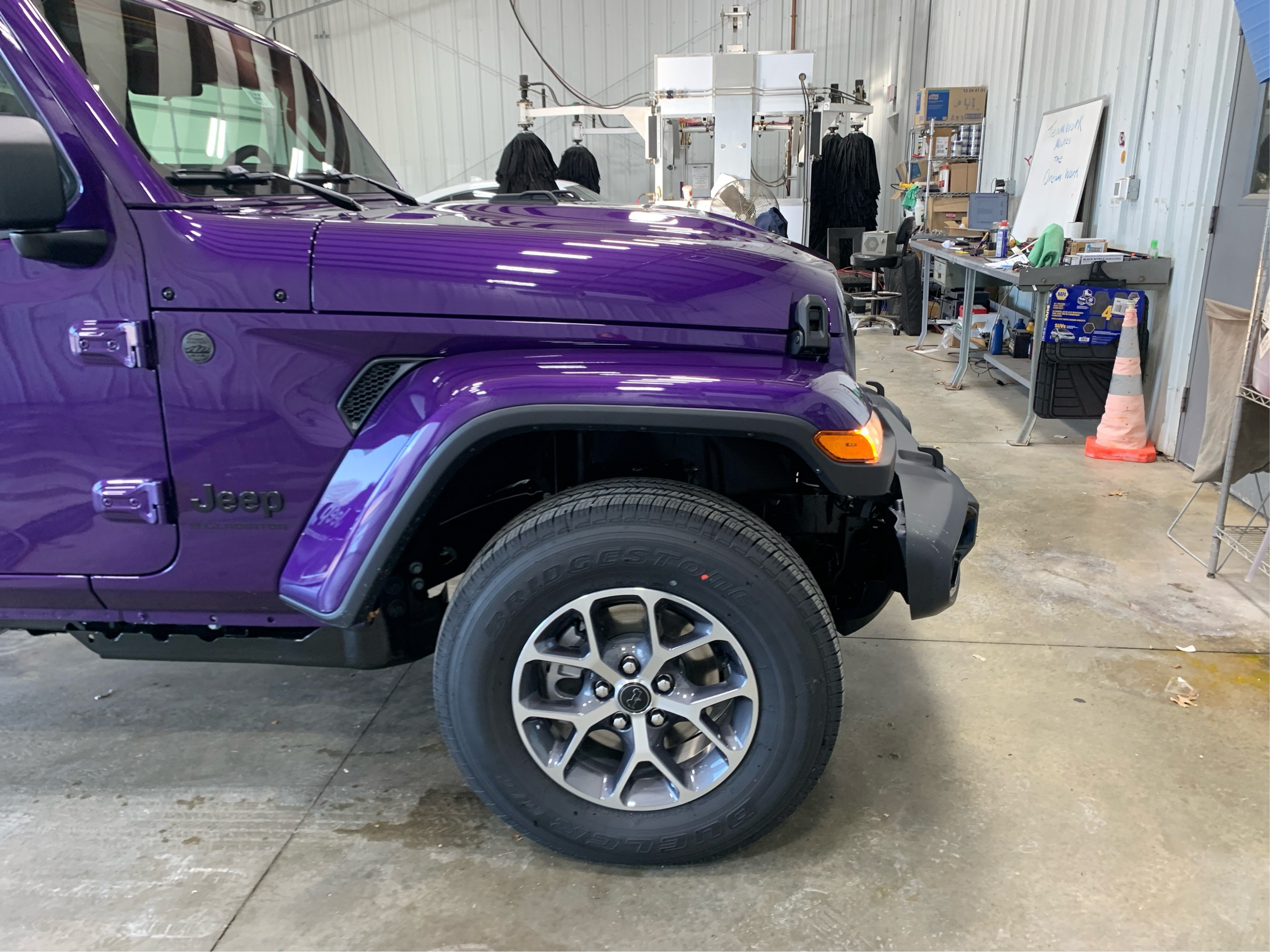 New 2026 Jeep Gladiator Sport AWD/4WD image 20
