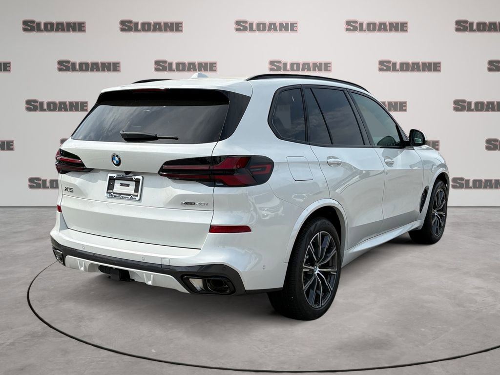 New 2026 BMW X5 xDrive40i w/ M Sport Package AWD/4WD image 5