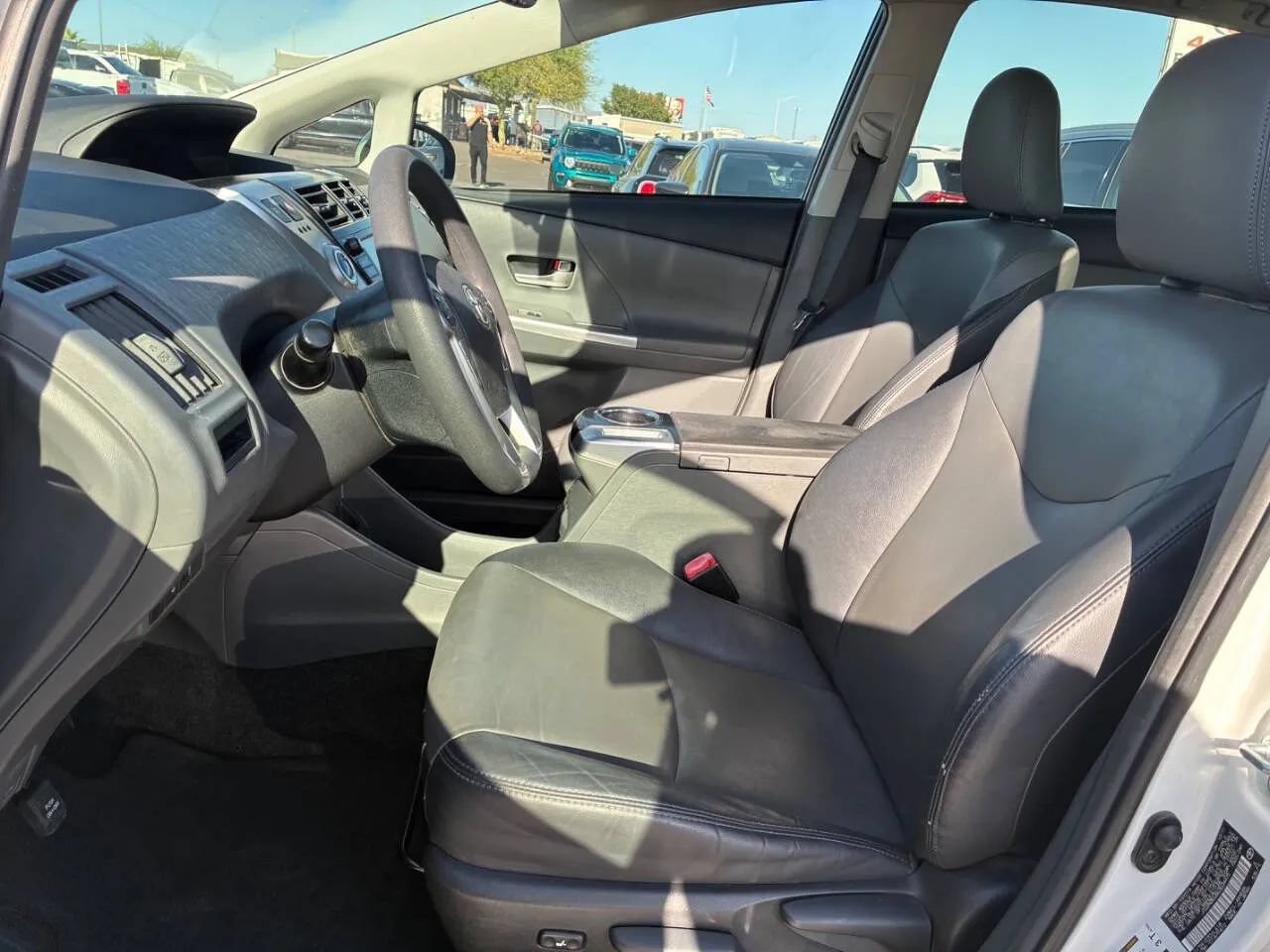 Used 2012 Toyota Prius V Five FWD image 15