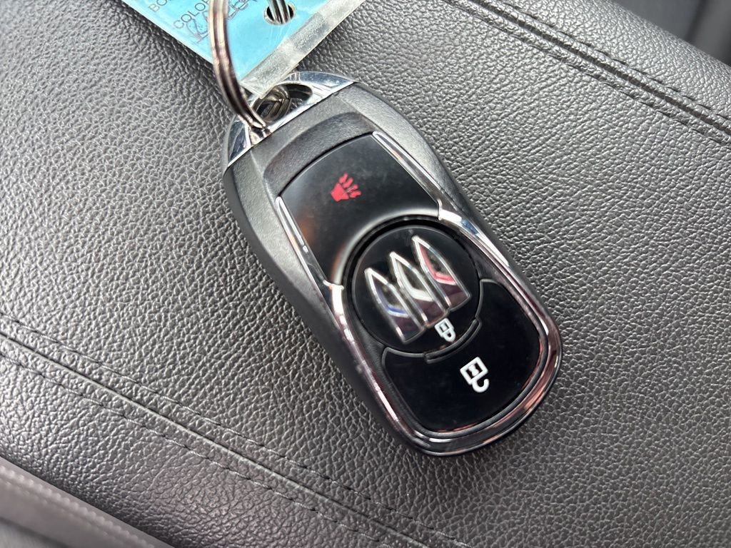 Used 2024 Buick Encore GX Preferred AWD/4WD image 32