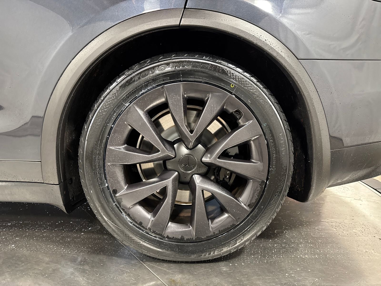 Used 2024 Tesla Model X image 12