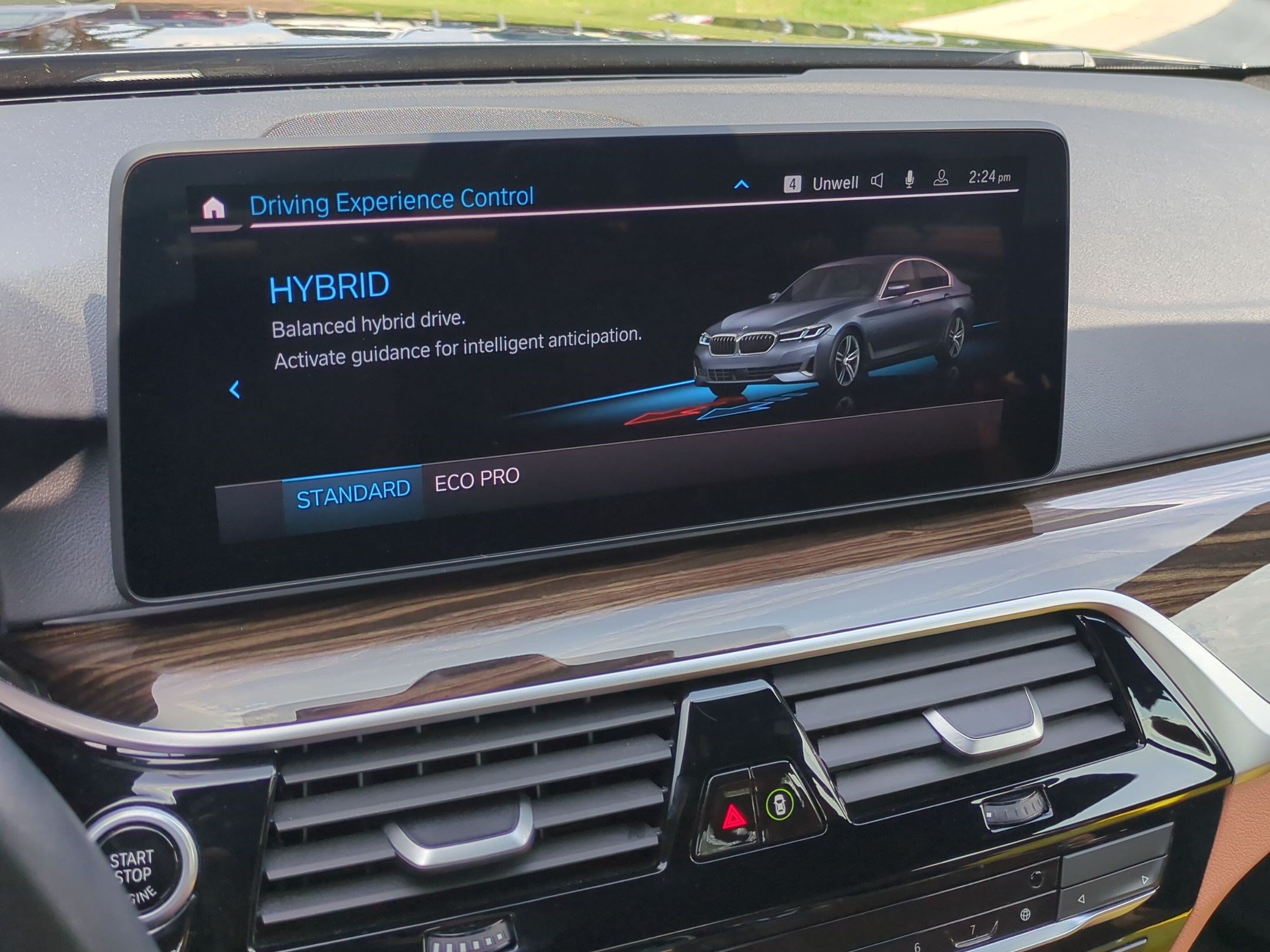 Certified 2023 BMW 530e xDrive w/ Executive Package AWD/4WD image 34