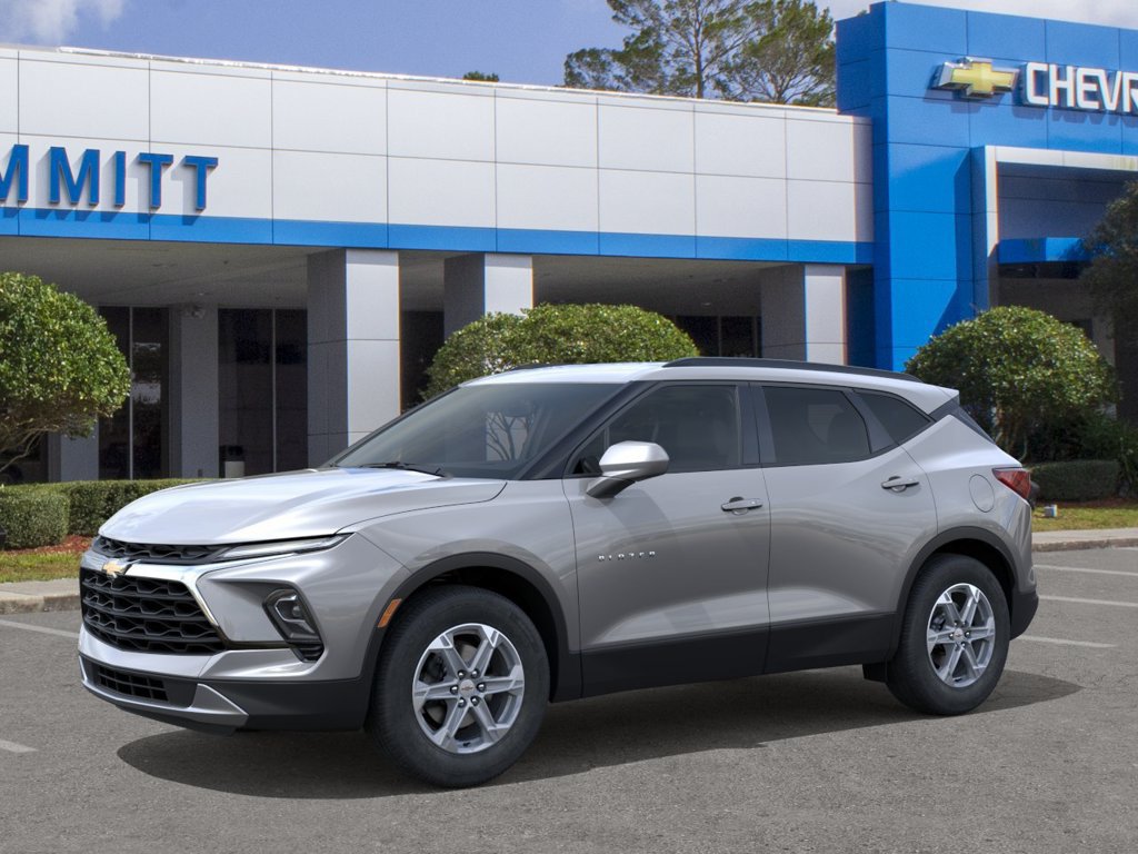 New 2026 Chevrolet Blazer LT w/ Convenience Package AWD/4WD image 2