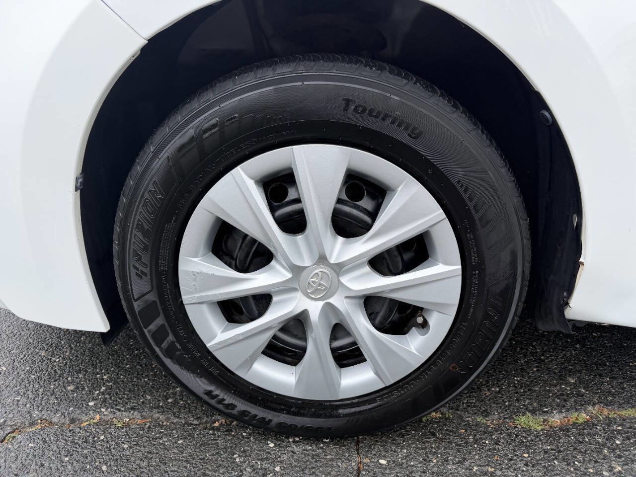 Used 2016 Toyota Corolla L FWD image 10
