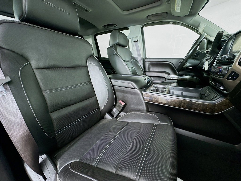 Used 2015 GMC Sierra 3500 Denali w/ Duramax Plus Package image 29