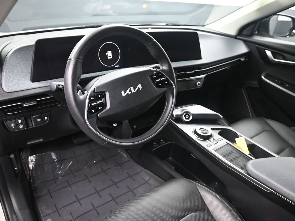 Certified 2022 Kia EV6 Wind w/ Wind Technology Package image 13