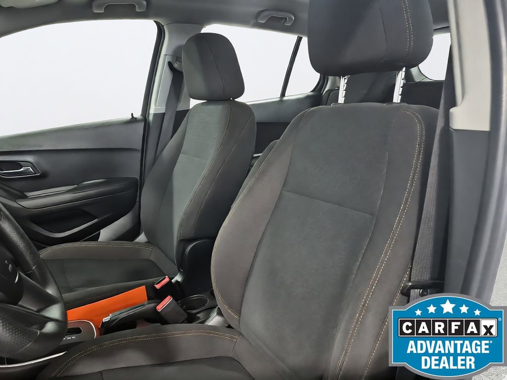 Used 2017 Chevrolet Trax LS FWD image 32