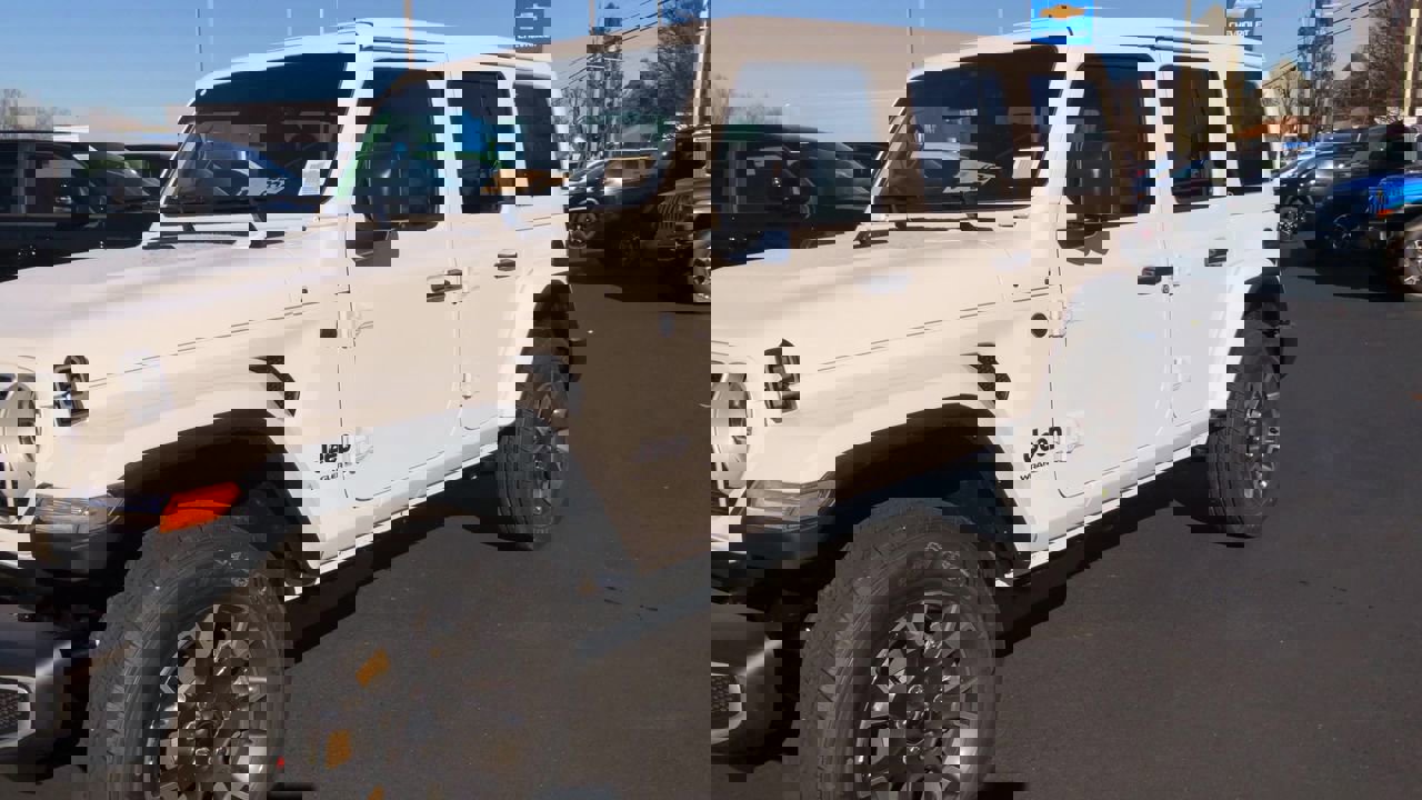 New 2026 Jeep Wrangler Sahara w/ Technology Group image 4