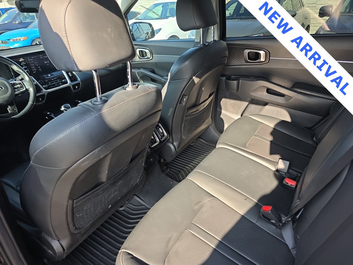 Used 2021 Kia Sorento S image 23