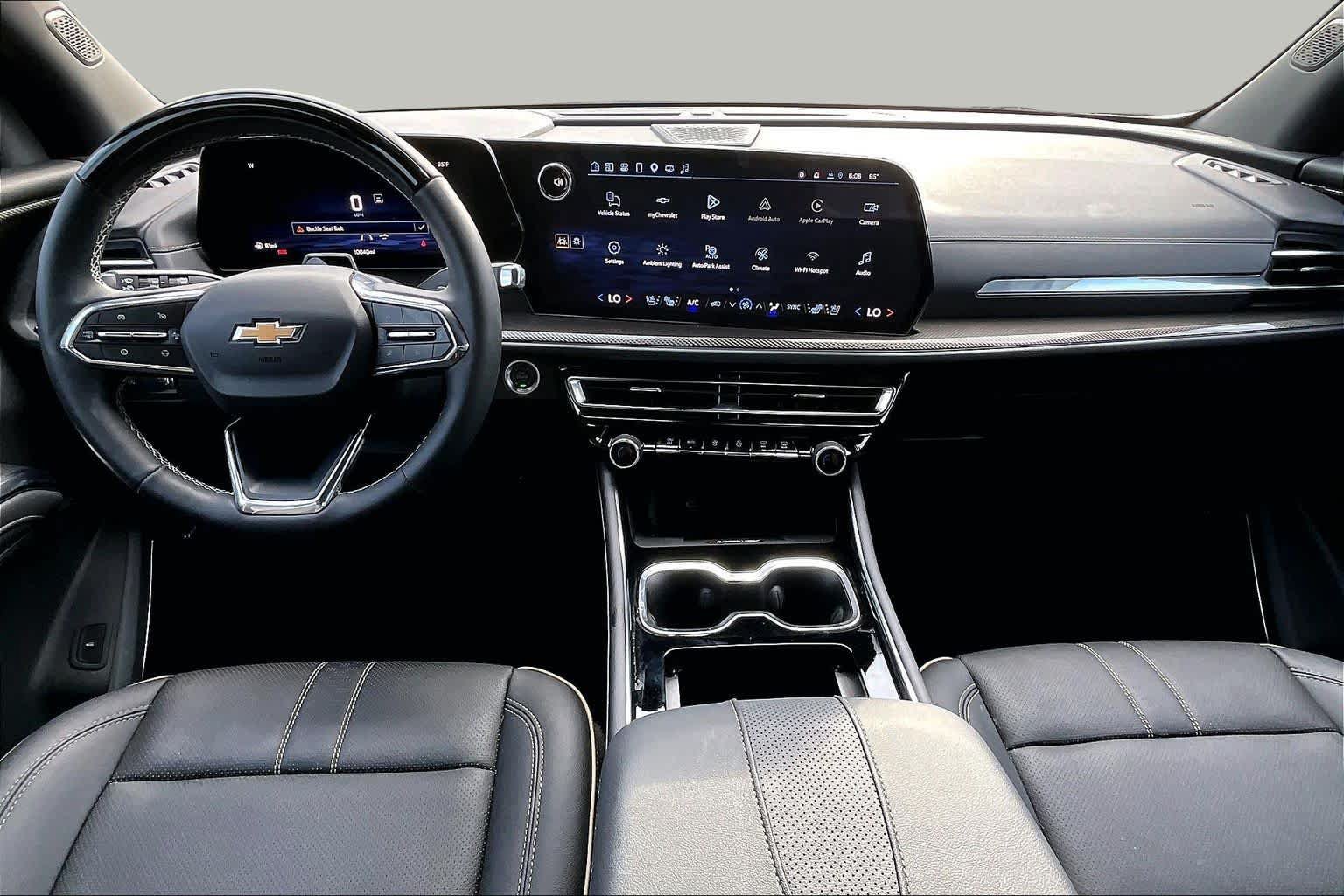 Used 2025 Chevrolet Traverse High Country w/ LPO, Floor Liner Package FWD image 16
