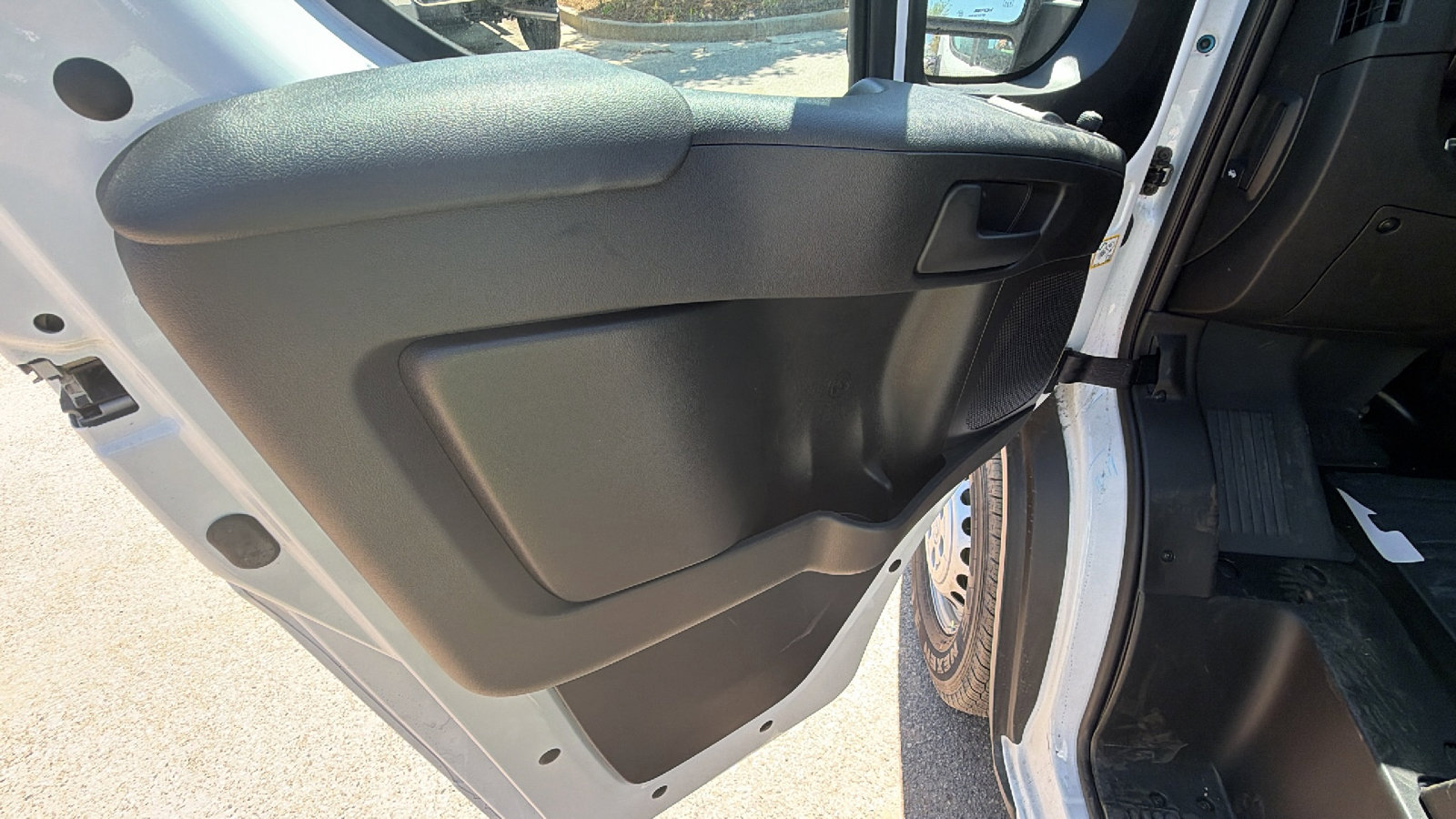 New 2026 RAM ProMaster 1500 w/ Convenience Group FWD image 15