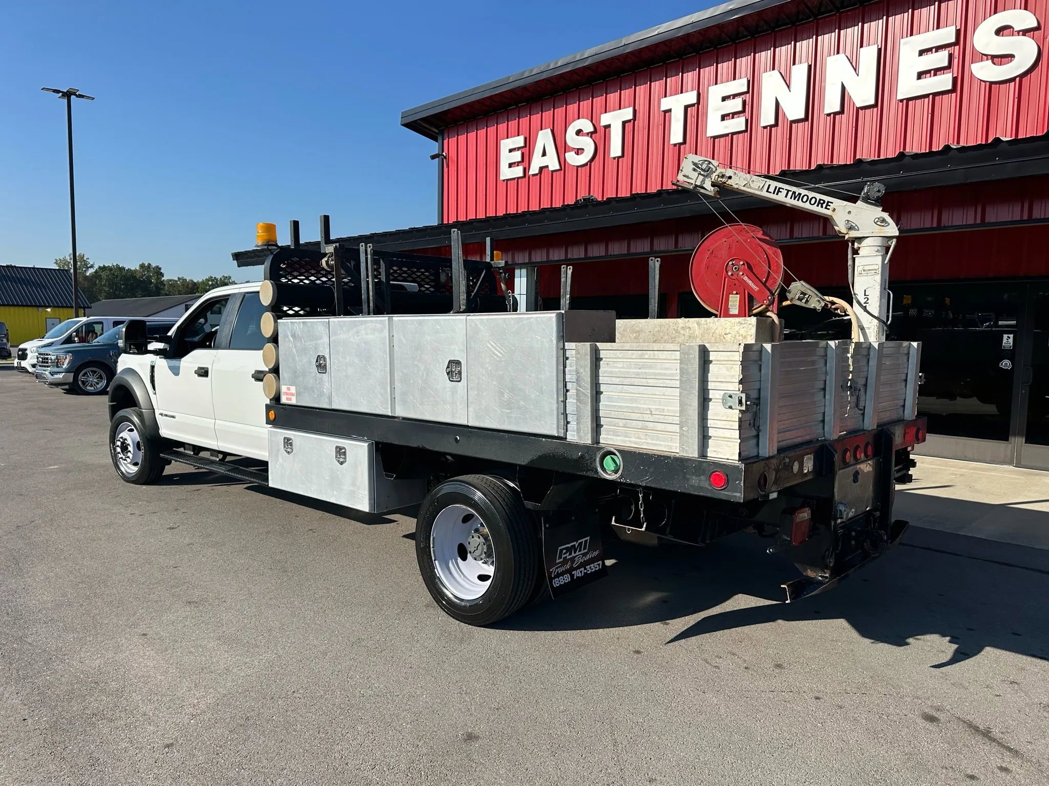 Used 2017 Ford F550 2WD Crew Cab Super Duty image 3