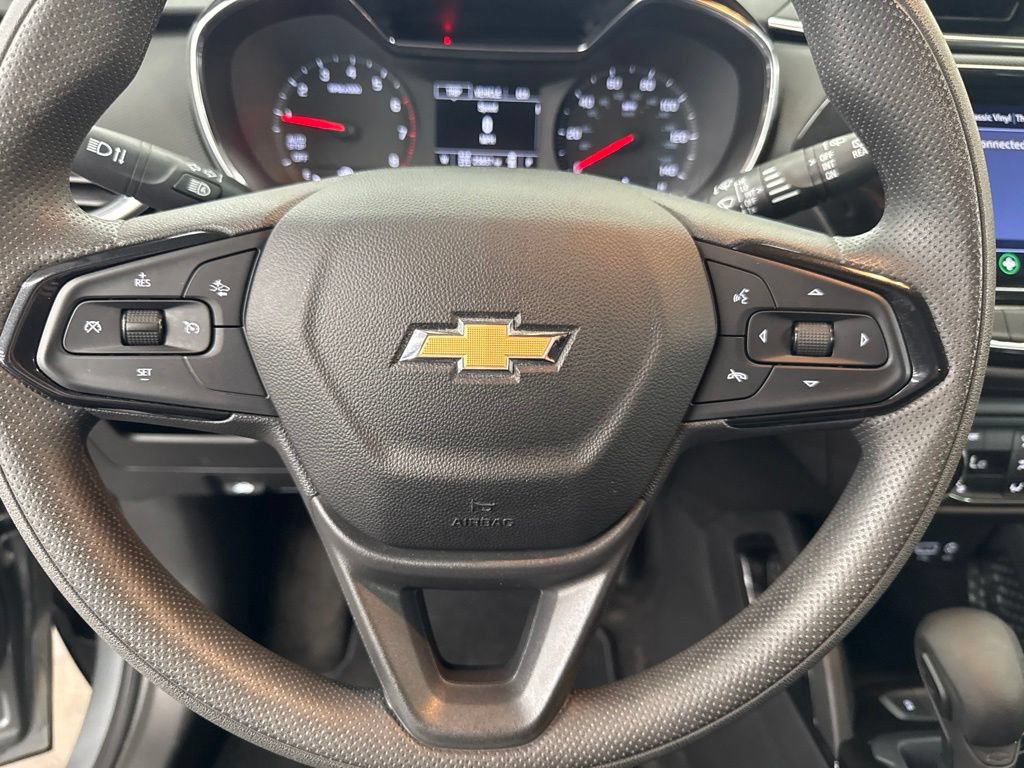 Used 2023 Chevrolet TrailBlazer LT w/ Convenience Package AWD/4WD image 24