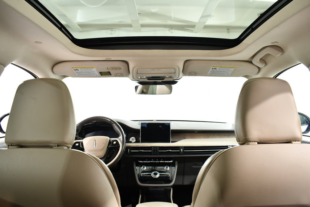 Used 2021 Lincoln Corsair Reserve AWD/4WD image 17