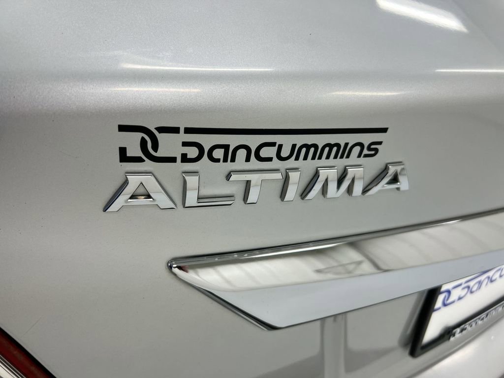 Used 2013 Nissan Altima 3.5 SV FWD image 26