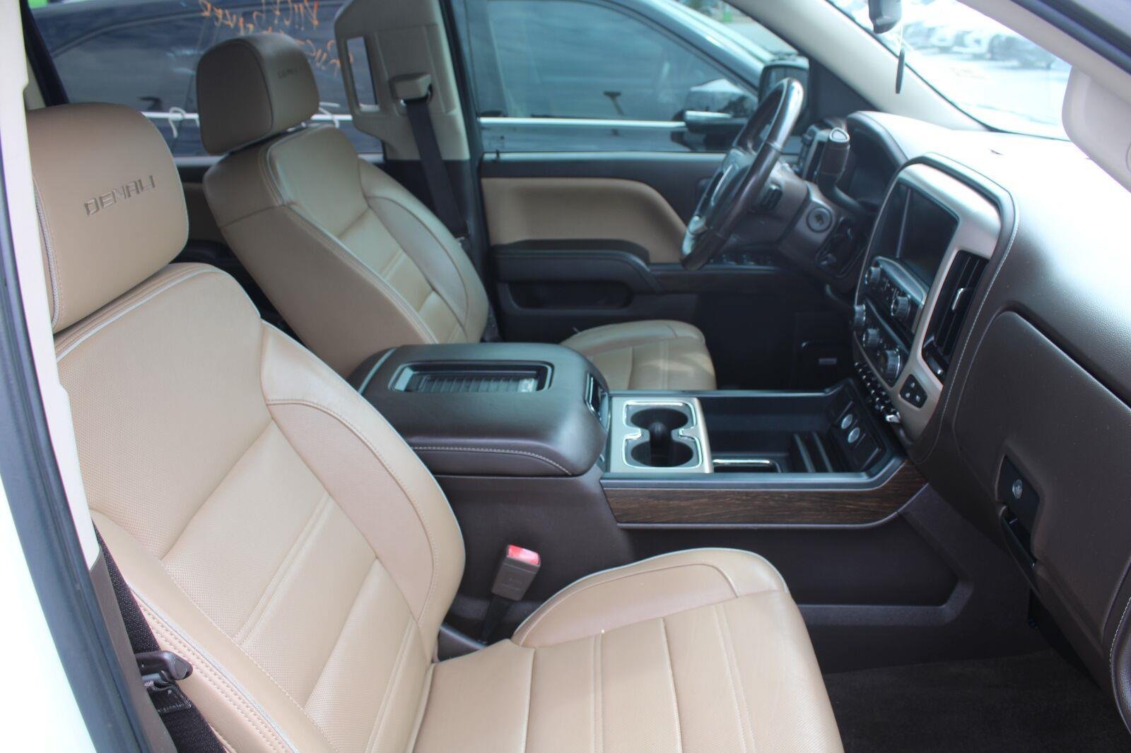 Used 2017 GMC Sierra 1500 Denali w/ Denali Ultimate Package AWD/4WD image 4