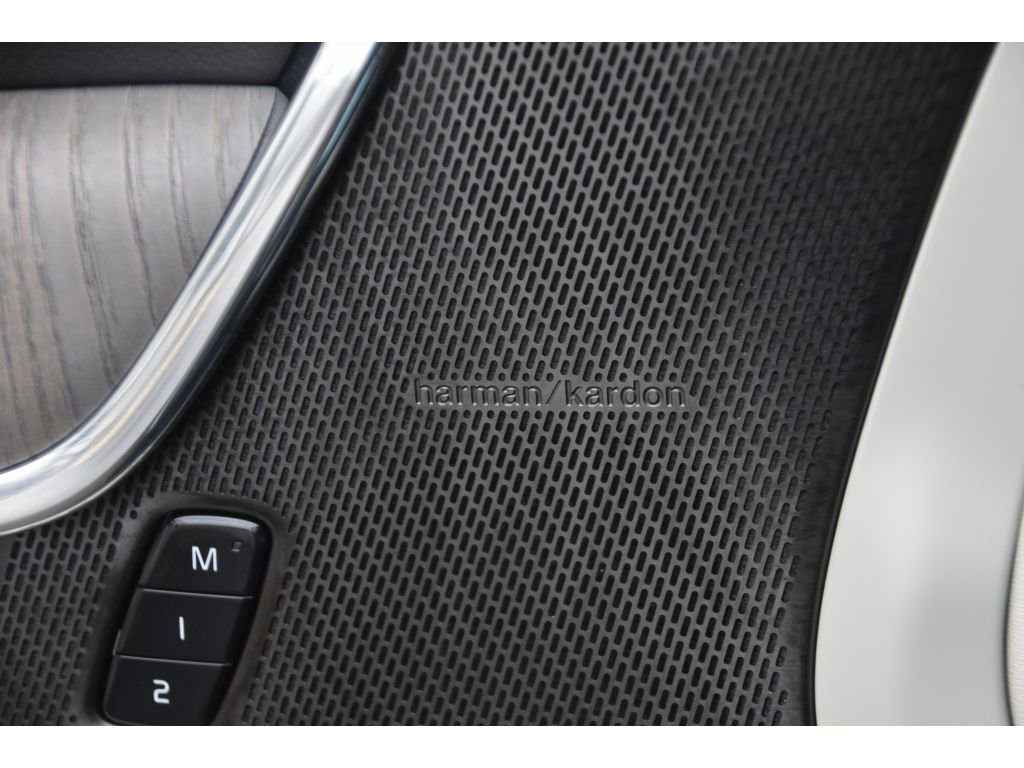 Certified 2025 Volvo S90 B6 Ultra image 28