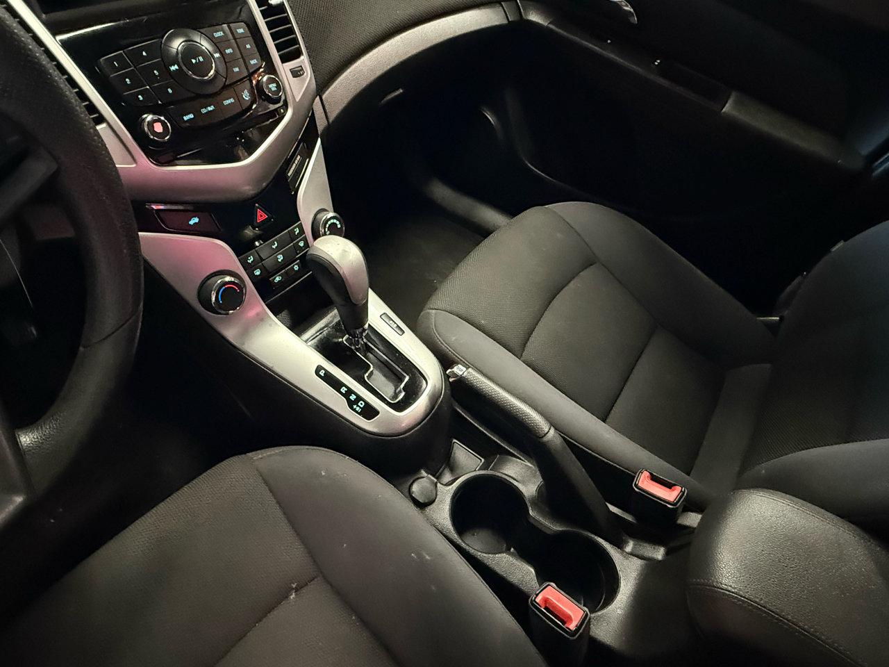 Used 2016 Chevrolet Cruze LT image 14