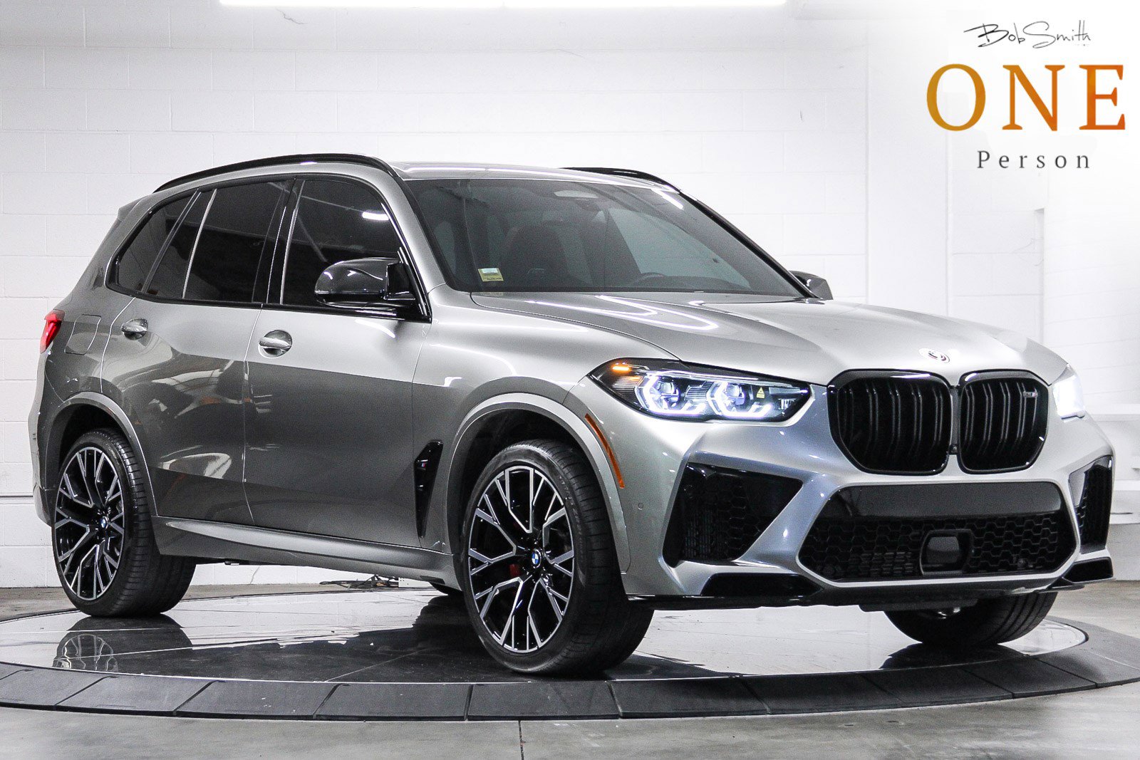 Used 2023 BMW X5 M w/ Competition Package image 1