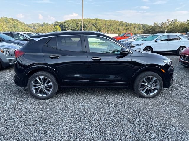 Used 2023 Buick Encore GX Select w/ Sport Touring Package AWD/4WD image 6
