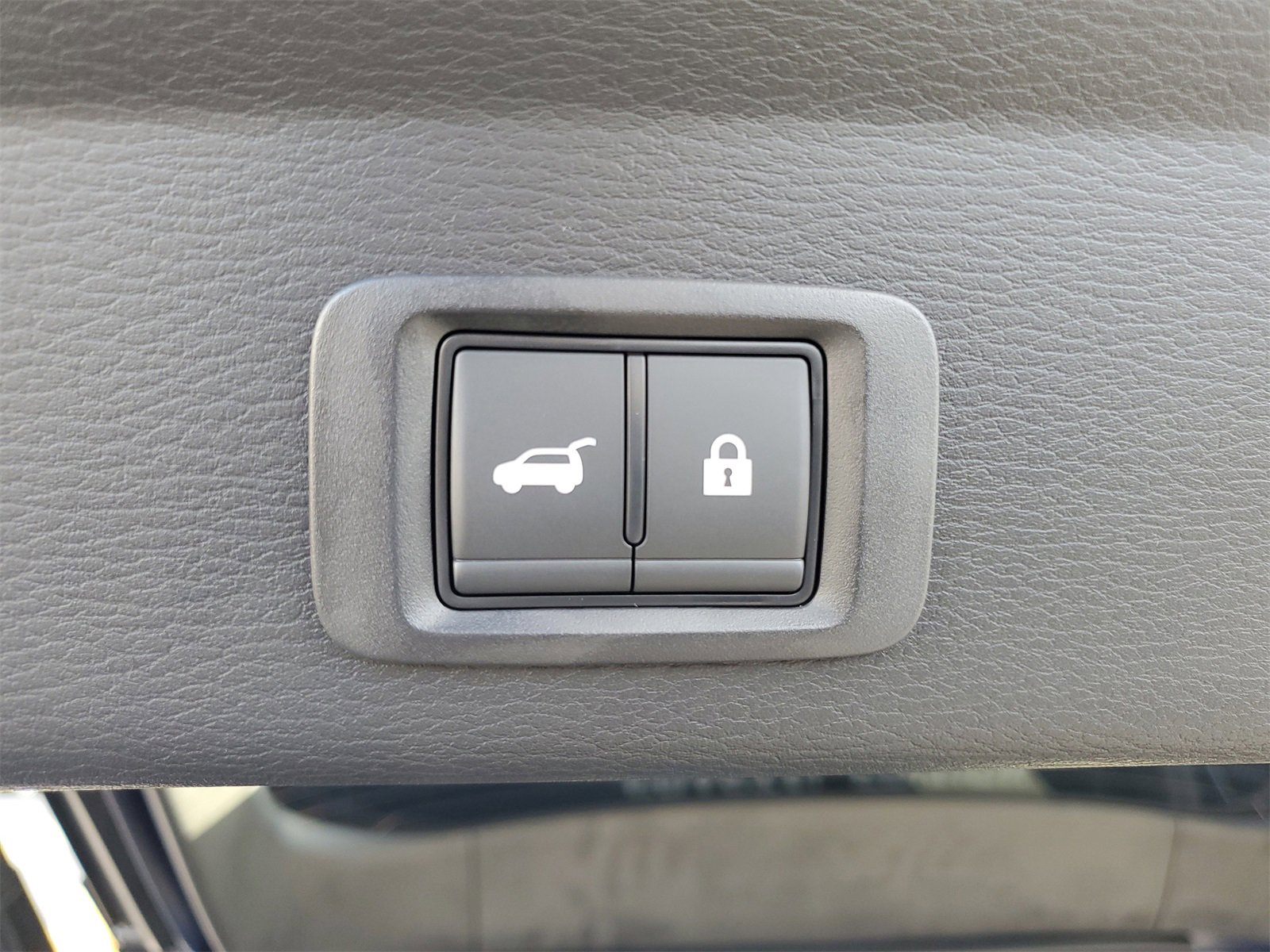 New 2025 Mitsubishi Outlander SEL image 31
