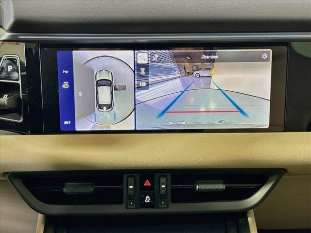 New 2026 Porsche Macan Electric RWD image 17