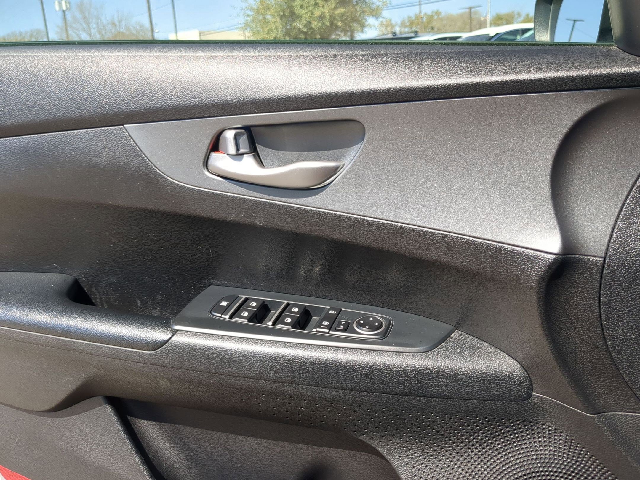 Used 2019 Kia Forte LXS image 12