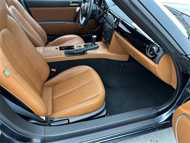 Used 2006 MAZDA MX-5 Miata Grand Touring image 21