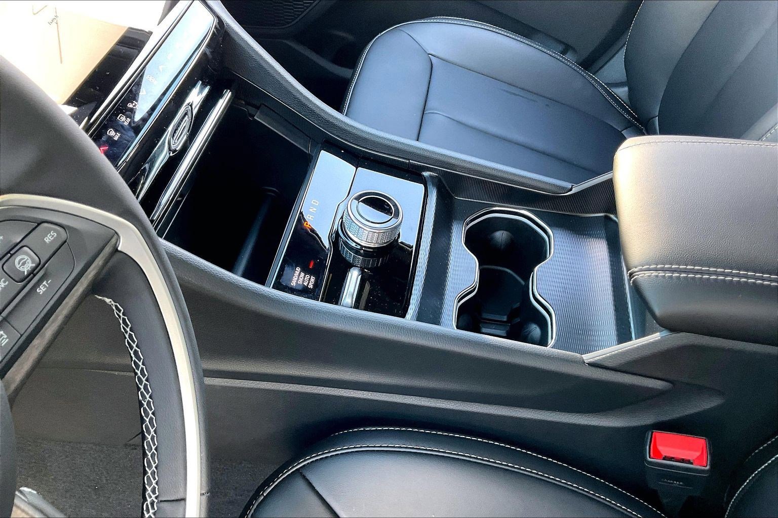 New 2026 Jeep Grand Cherokee Limited w/ Limited Altitude Package image 8