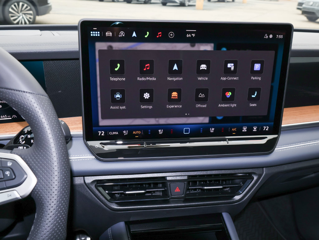 New 2027 Volkswagen Tiguan SEL R-Line AWD/4WD image 21