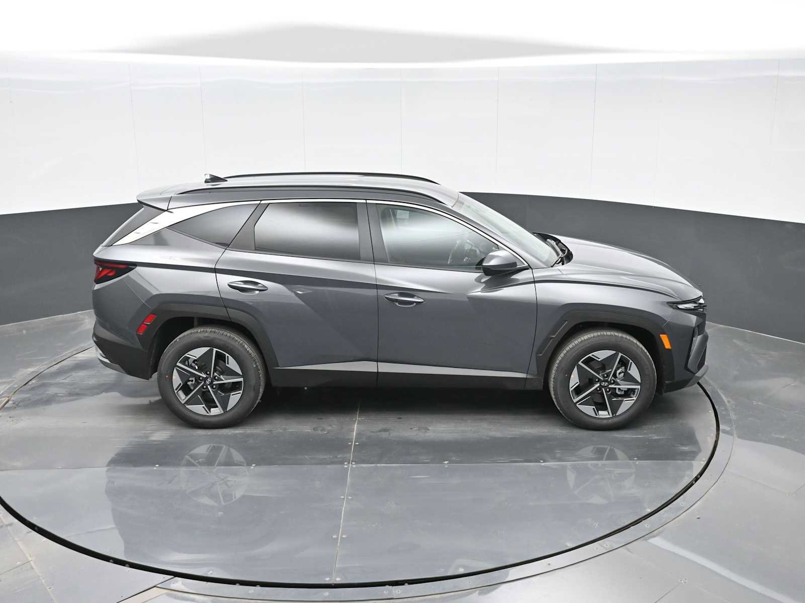 New 2026 Hyundai Tucson SEL w/ Tow & Go Package image 29