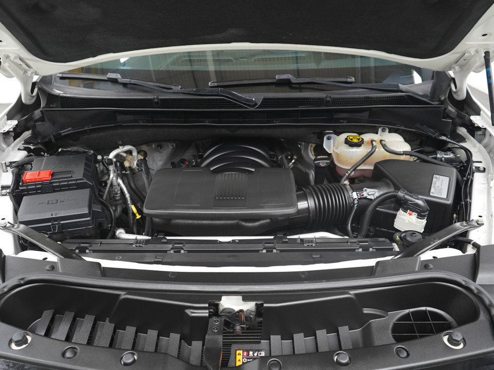 Used 2021 GMC Yukon Denali w/ Denali Premium Package image 34