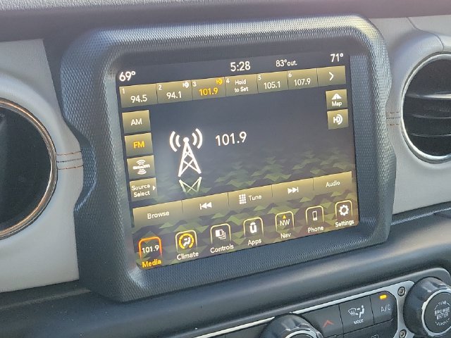 Used 2023 Jeep Gladiator Overland AWD/4WD image 45
