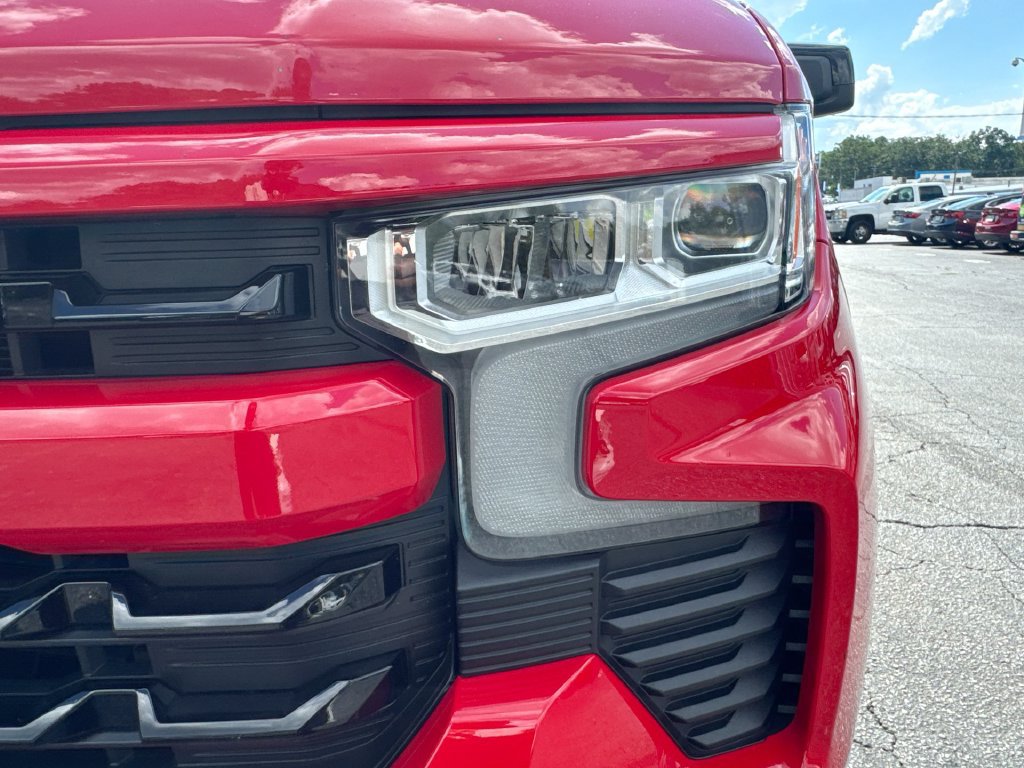 Used 2023 Chevrolet Silverado 1500 RST AWD/4WD image 10