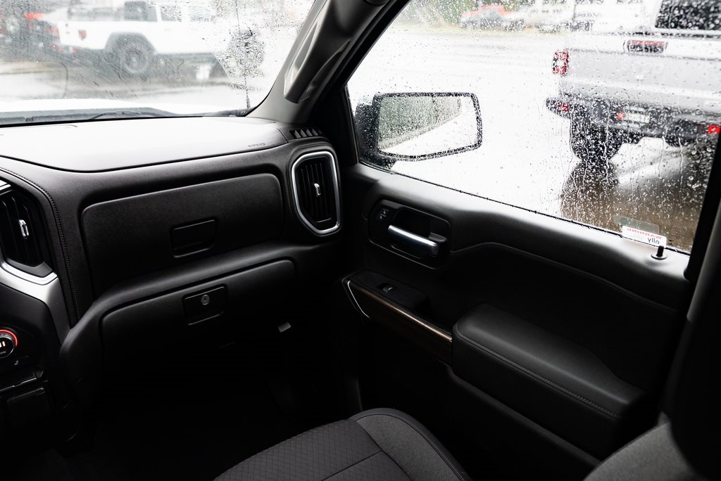 Used 2019 Chevrolet Silverado 1500 LT w/ Fleet Comfort Package image 10