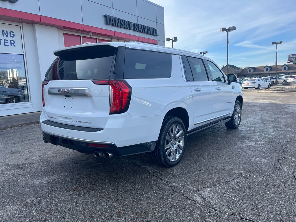 Used 2021 GMC Yukon XL Denali w/ Denali Premium Package image 6