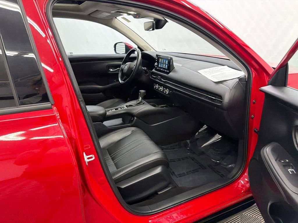 Used 2025 Honda HR-V EX-L image 14
