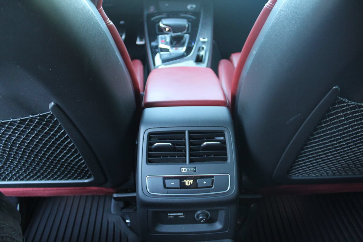 Used 2020 Audi S4 Premium Plus w/ Premium Plus Package AWD/4WD image 28