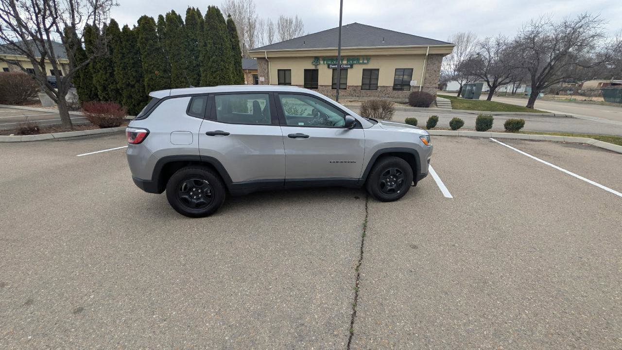 Used 2018 Jeep Compass Sport image 6