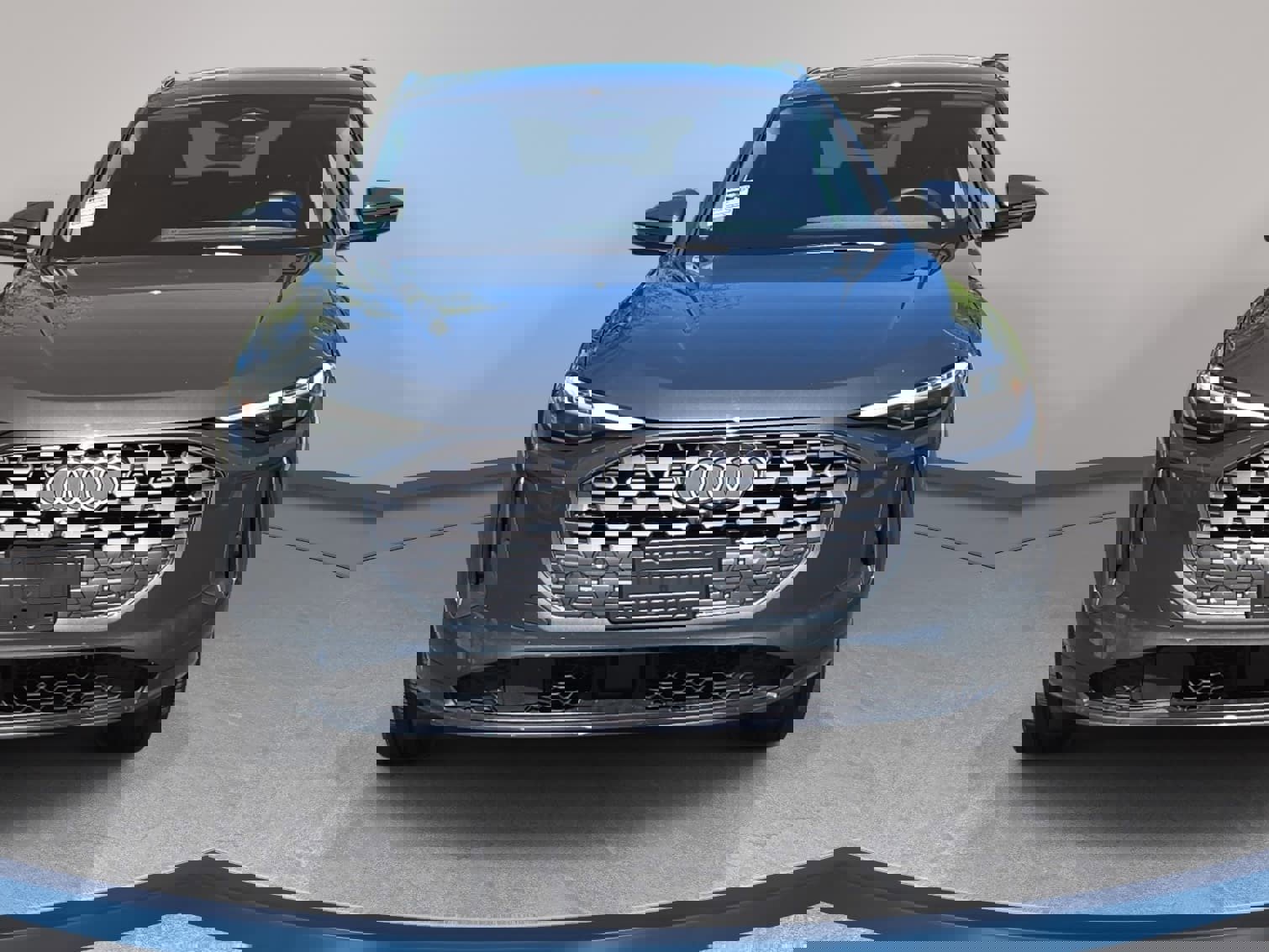 Used 2025 Audi Q5 Premium Plus w/ Premium Plus image 2