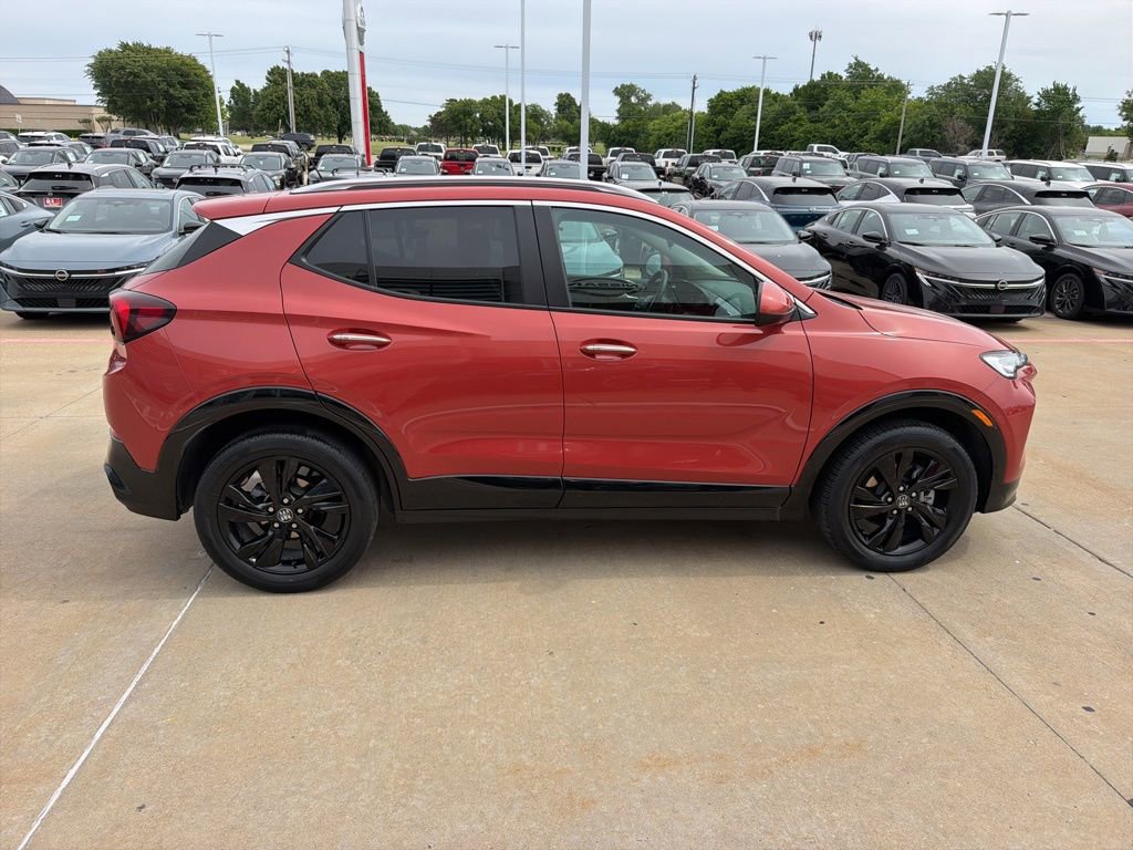 Used 2024 Buick Encore GX Sport Touring AWD/4WD image 6