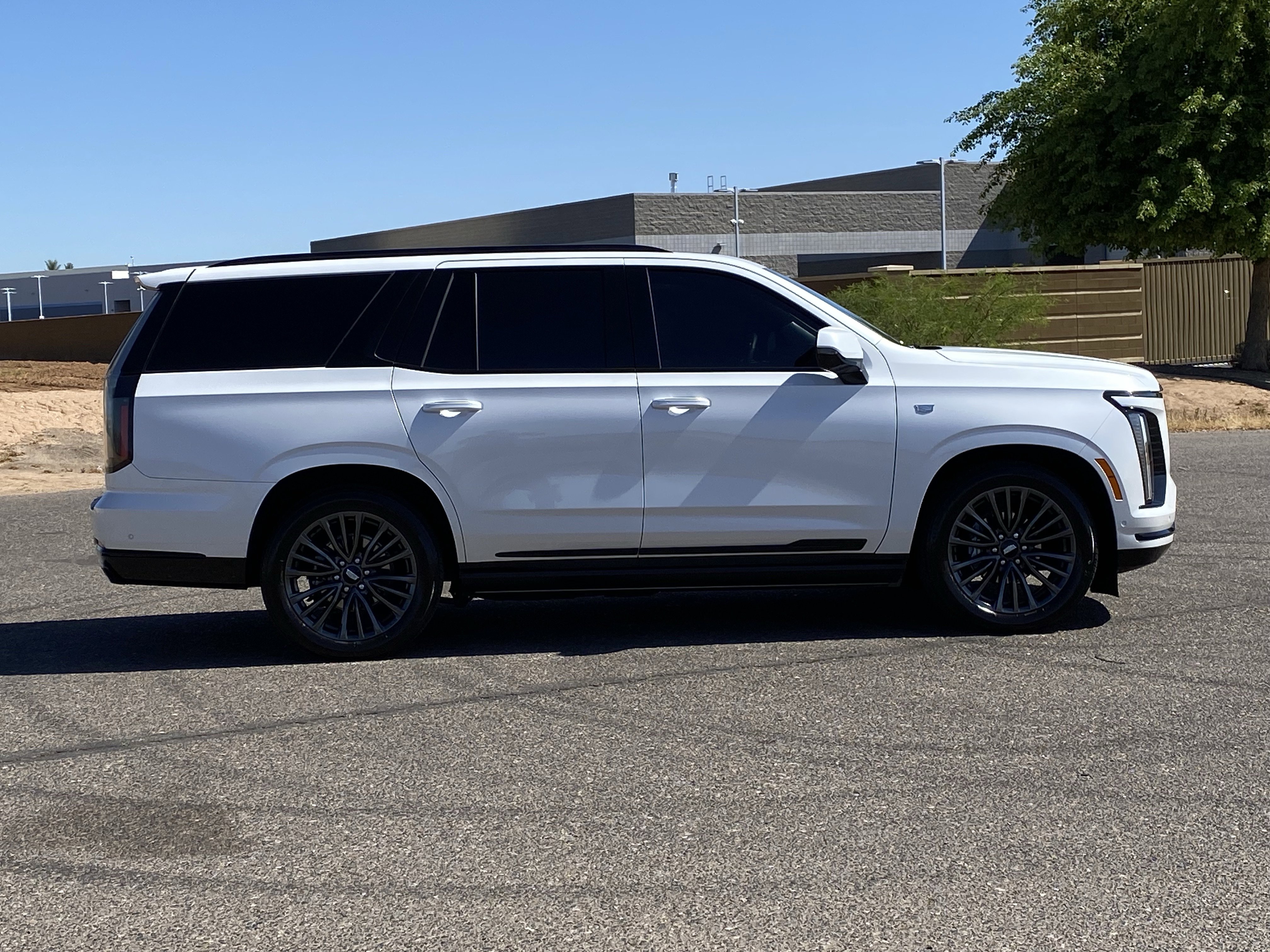 Used 2025 Cadillac Escalade Sport Platinum image 2