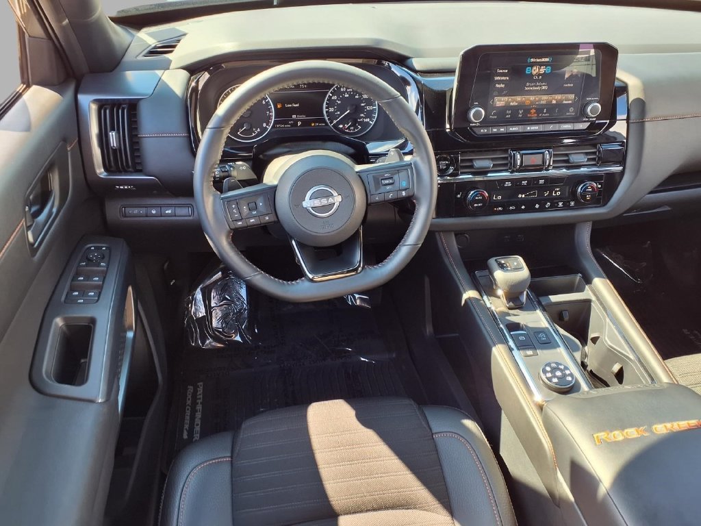 Used 2025 Nissan Pathfinder Rock Creek AWD/4WD image 4