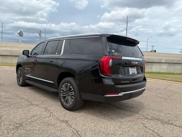 Used 2025 GMC Yukon XL Elevation AWD/4WD image 12