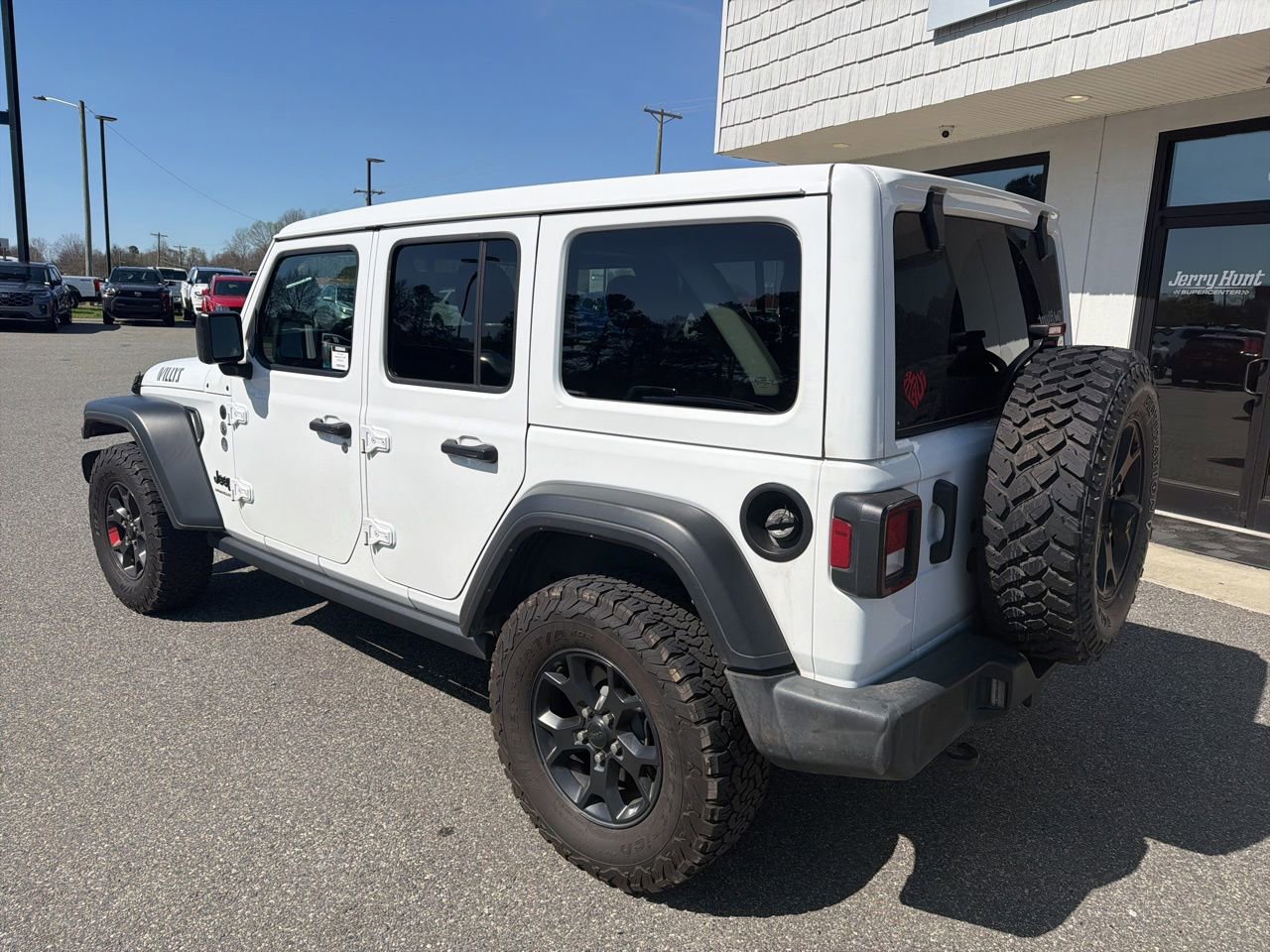 Used 2023 Jeep Wrangler Willys image 6