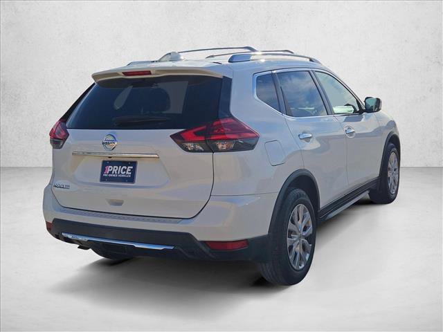 Used 2017 Nissan Rogue S w/ Appearance Package FWD image 5