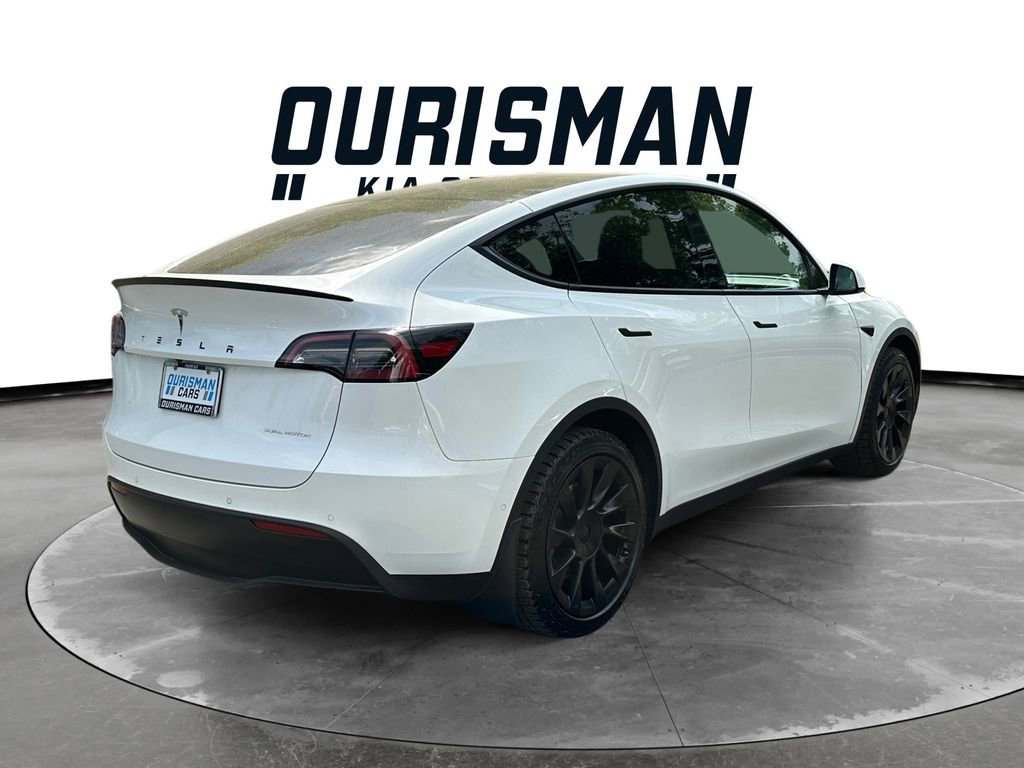 Used 2022 Tesla Model Y Long Range AWD/4WD image 6