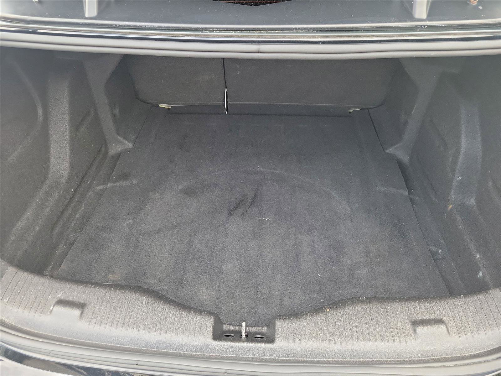 Used 2017 Chevrolet Cruze LT w/ Convenience Package image 8