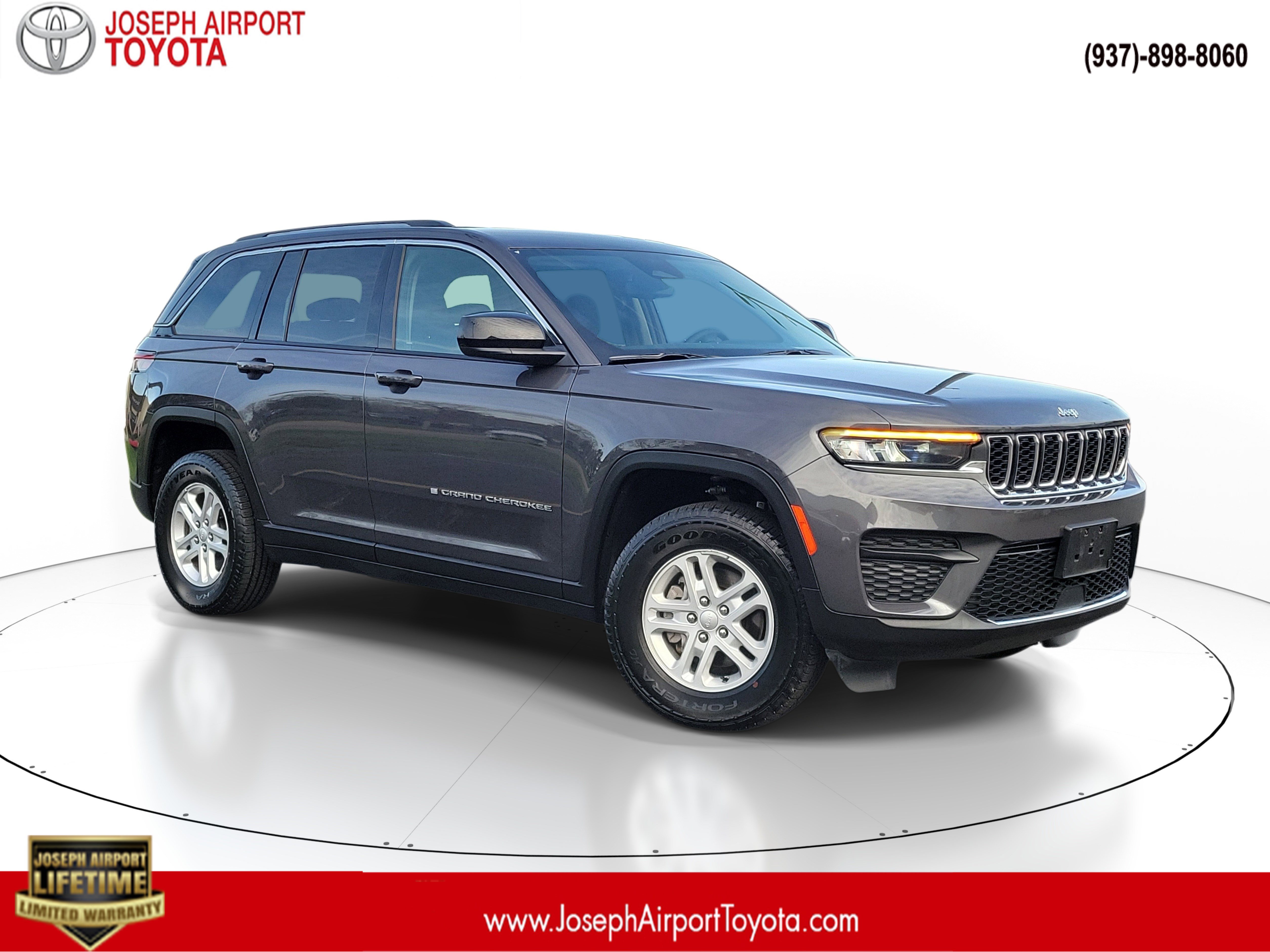 Used 2024 Jeep Grand Cherokee Laredo