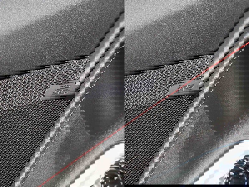 Used 2026 Chevrolet Corvette Stingray Coupe w/ Z51 Performance Package image 30